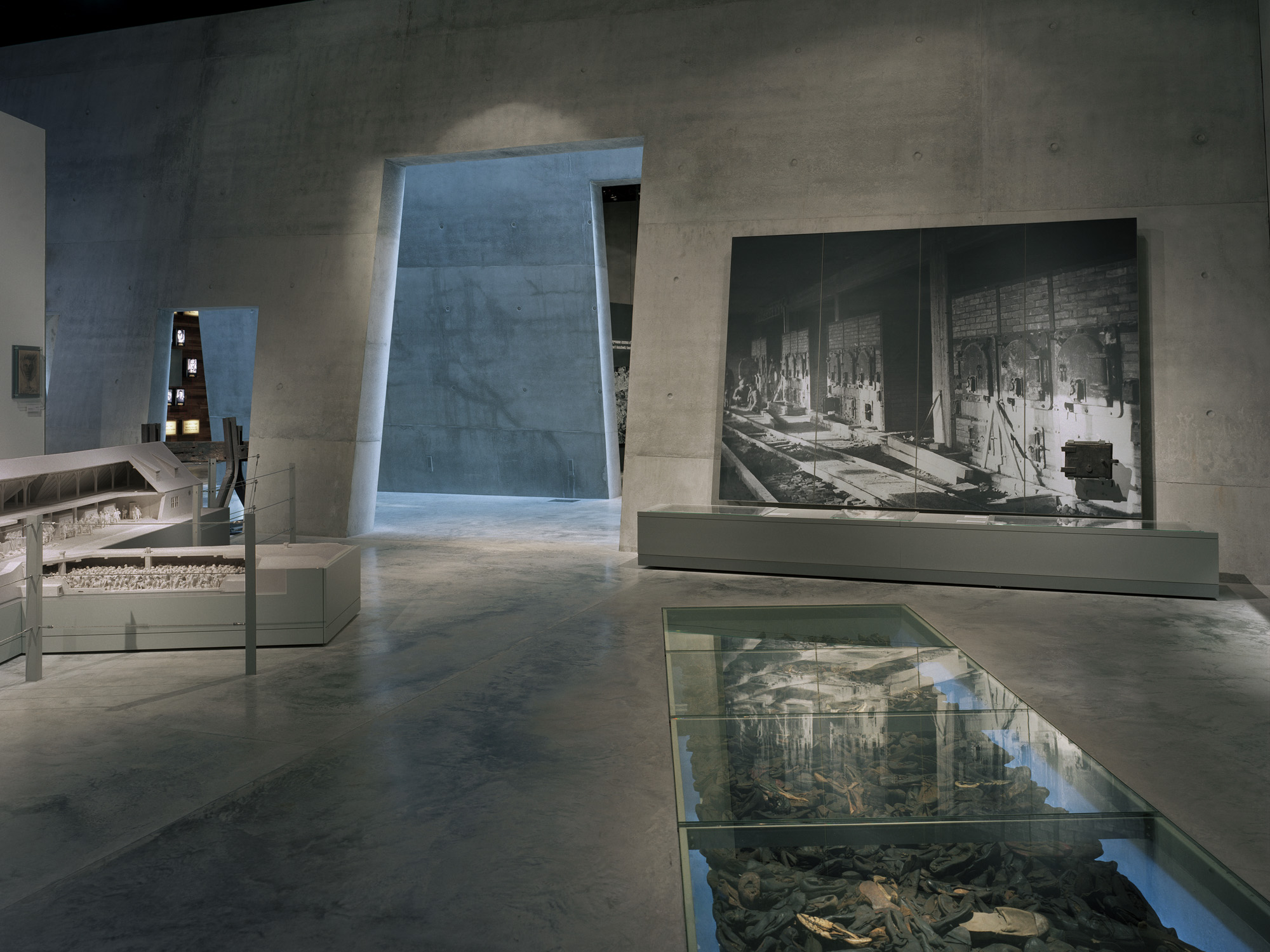 Yad Vashem Holocaust History Museum