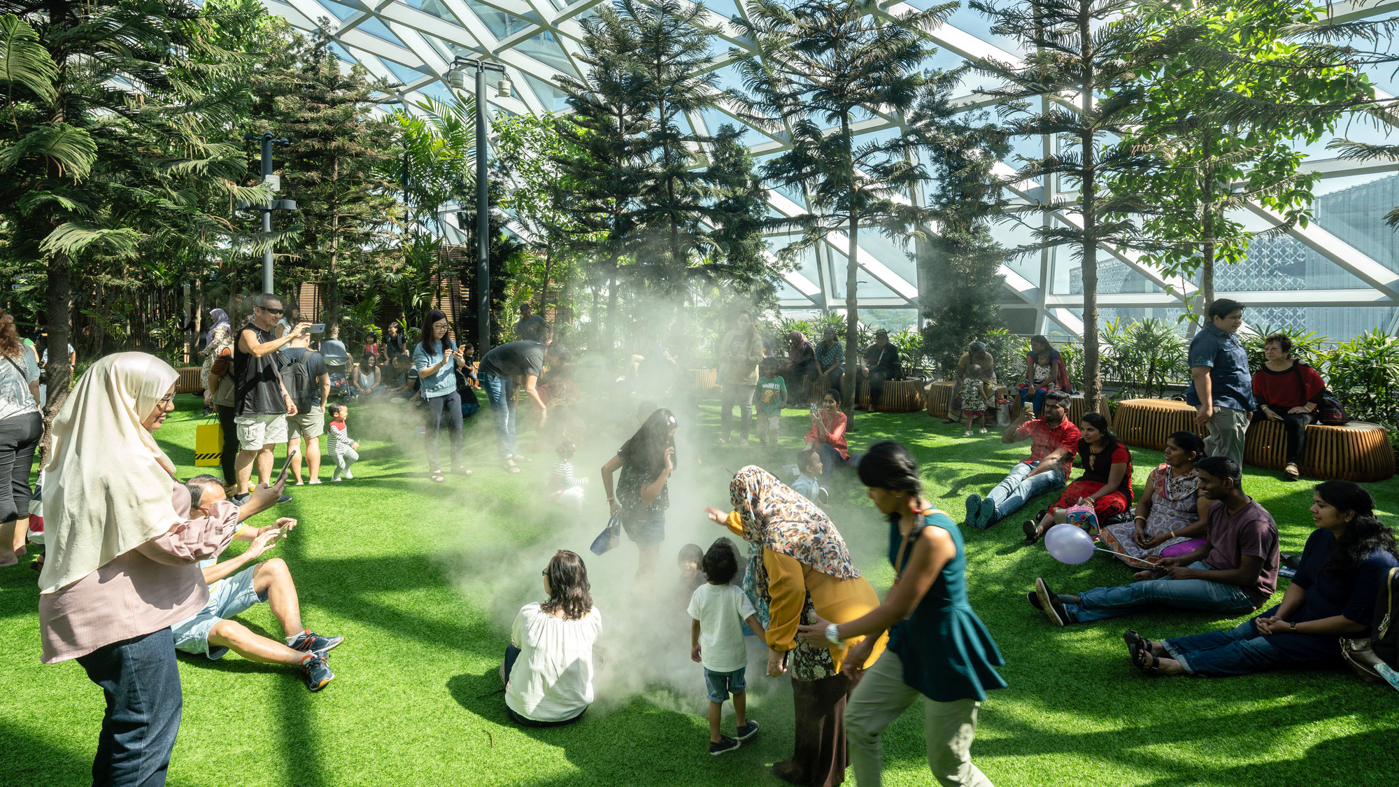 Jewel Changi Airport  Safdie Architects, Vitro Architectural